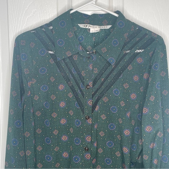 Veronica Beard Rowena Silk Button Down in Emerald Green Token Motif Print 8 - Picture 6 of 15